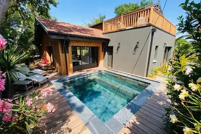 Ô Bassin 4* Vue Mer, Jacuzzi et Piscine 8 personnes