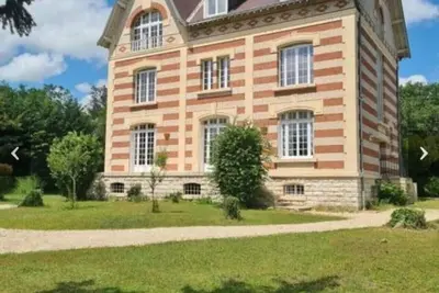 Image de Grande Maison de 370m2, proche Disney / Paris