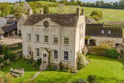 Image de Down Farm Manor - Sitting above the Slad Valley with spectacular views
