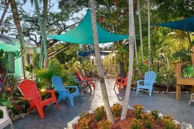 Image de Coconut Mallory Resort in Key West - 2 Bedroom Condo/Marina/Gumbos Bar & Grill