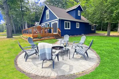 Image de Newly Renovated 3bd Cottage Retreat & Fire Pit Sleeps 8
