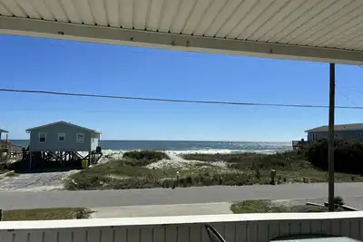 Image de Ocean view home steps from beach with front porch, deck, & W/D