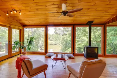 Image de Blue Ridge Cabin w\/ Hot Tub & Private Lake!