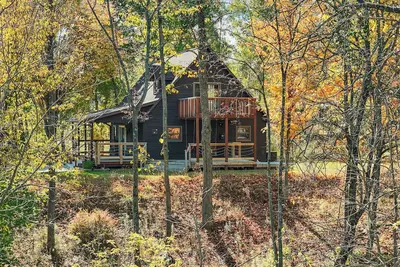 Image de Riverfront | Hot Tub, Fireplace, Kayaks & Tubes