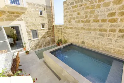 Image de Zebbug apt with Pool-Hosted by Sweetstay