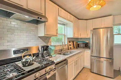 Image de Stylish, Newly Renovated Modern Home in North Denver!