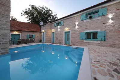 Image de Superbe maison à Donje Rastane
