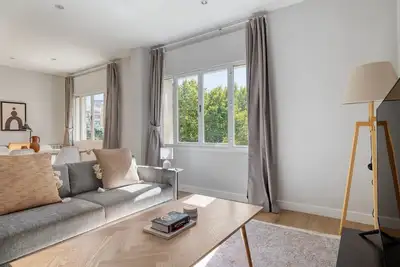 Image de Charming Castellana 2br w/ Doorman, nr Museum, by Blueground