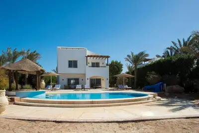 White Villa with Heated Private Pool in El Gouna Egypt