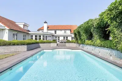Merveilleuse villa avec piscine et jacuzzi