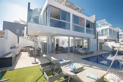 Image de Protaras Holiday Villa Bp6 - a villa that sleeps 7 guests in 3 bedrooms