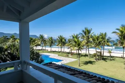 Image de Casa de Condomínio com 7 Quartos em Condomínio Fechado