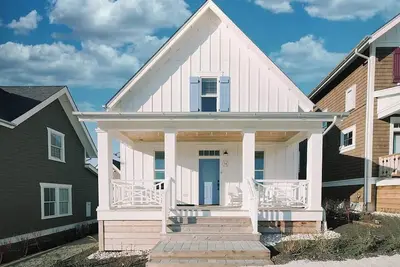 Image de *New* Seabrook's Tidewater Cottage, hot tub!