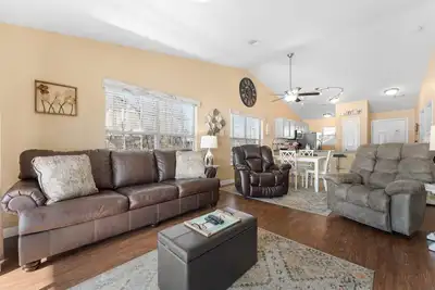 Image de Beautiful, Pet-Friendly, Walk in 2 Bedroom Condo at Fall Creek Resort!
