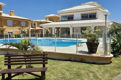 Image de Casa AprazĂvel em CondomĂnio Fechado PrĂłxima da Praia