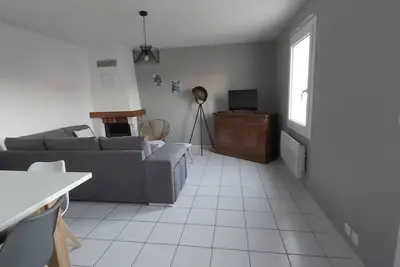Image de Maison claire et chaleureuse avec jardin clos proche commerces et piste cyclable
