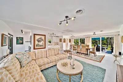 Image de Charming three bedroom remodeled Sanibel home!
