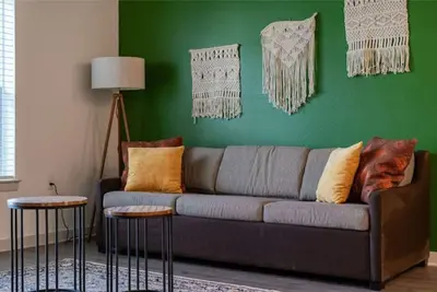 Image de Cozy 2Bed Boho Hideaway 10 Min to Parks Allows Pet