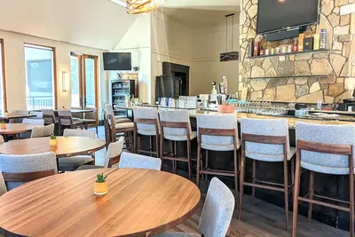 Image de Cozy ski in / ski out retreat in Beaver Creek