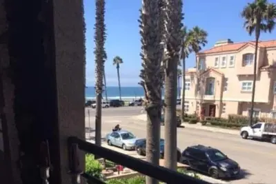 Image de Condo with Beach View\n