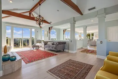 Image de Heart of Dana Point- Full of Light and Views