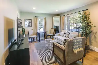 Image de Charming Greensboro Home - 2 Mi to Downtown!