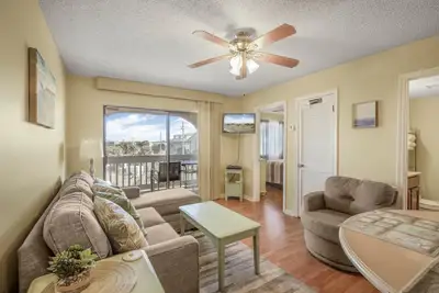 Image de 🌞Condo Walk to Beach & Outdoor Pool-Las Palmas 207🌞