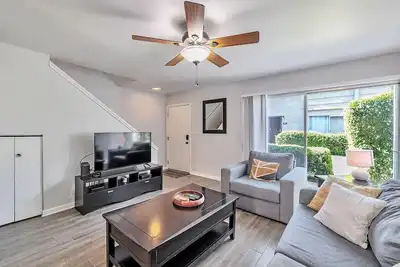 Image de Scottsdale Retreat: 2br Condo w/ Laundry & Parking