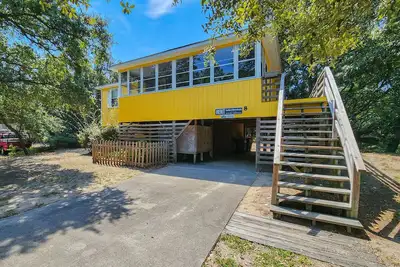 Image de Enjoy the perfect home for an Outer Banks family getaway!