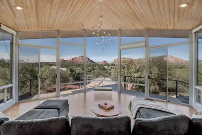 Image de Luxury 2br Sedona Skywalk home with stunning Red Rock views in Village of Oak Creek.