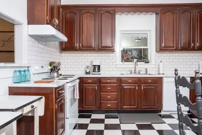 Image de Cozy home in Historic Cumberland Gap close to hiking trails and Lincoln Memorial