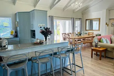 Image de Sunbird Villa · sea and mountain escape