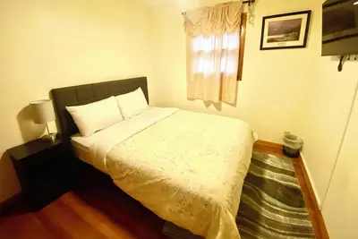 Image de Beautiful 3-bedroom house with Ac - pool table, mini gym in welcoming Milwaukee