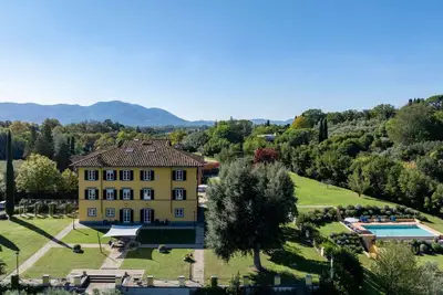 Villa Pacini - à seulement 1, 8 km des remparts de Lucques - Piscine
