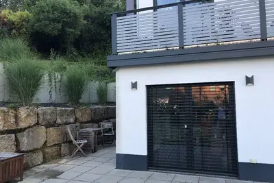Image de Moderne und Stilvolle Ferienwohnung in Mömlingen mit Terrasse