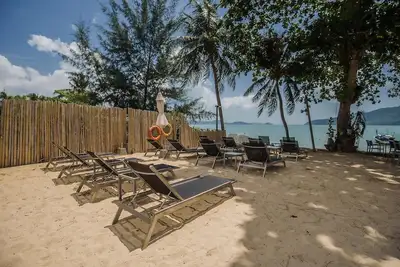 Image de Maroon Studio at the beachfront