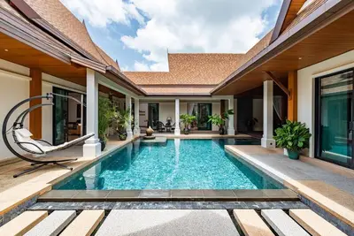 Image de Champagne Villa, Luxurious Tropical Pool Villa