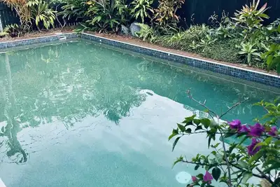 Image de Cottage at Holloways Beach, Cairns. Close to the city, airport and hospital.