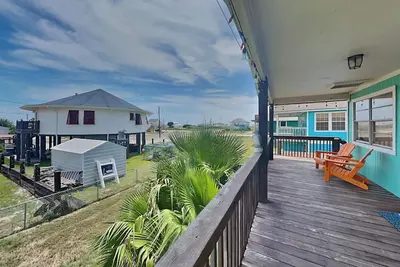 Image de Pirate's Treasure | Coastal Home 2 Blocks from Aransas Bay!