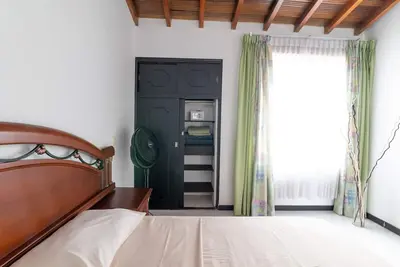 Image de Amplio y Cómodo Apartamento en Medellín