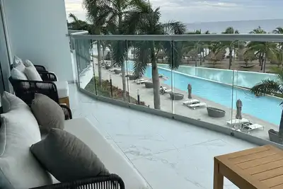 Image de Departamento en Playa, con Vista al Mar. Todo lo que Necesitas sin Salir,