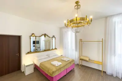 Image de Elegante e Raffinato B&B nel Pieno Centro Storico del L'aquila