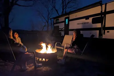 Image de Camp without the set-up! Bike, fish, hike, and explore.