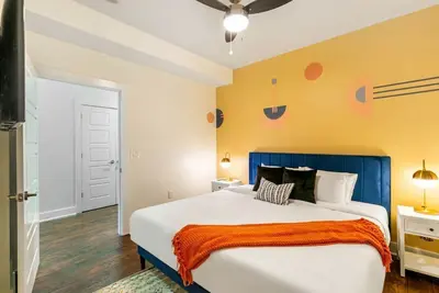 Image de Nola's Finest: 4-Bedroom Luxury Condo