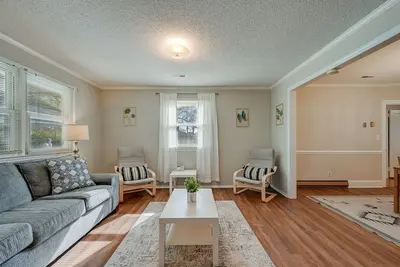 Image de Family Friendly House with Game Room in Heart of Winterville!