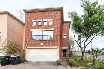 Image de Cheerful three-bedroom townhouse near Nrg