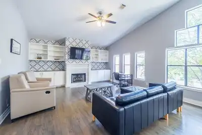 Image de Contemporary 4-bedroom house near Nrg Med. Center