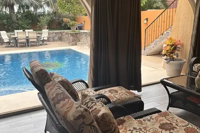 Image de Located on El Cid golf course, private pool, minutes to the beach.