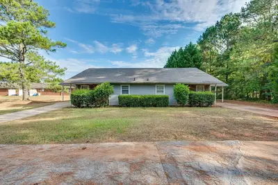 Image de Relaxing Cedartown Hideaway