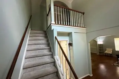 Image de Central Raleigh 4 Bed w/ office\n\n